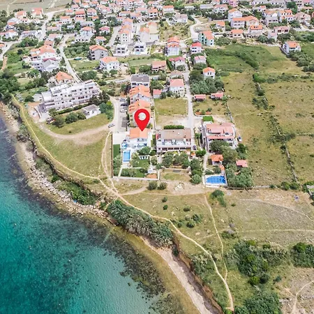 Lovely In With House Sea View