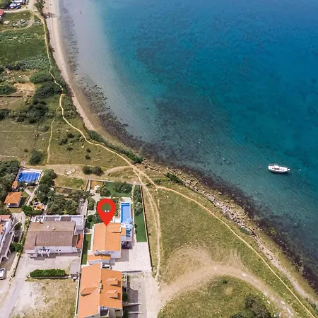 Lovely In With House Sea View