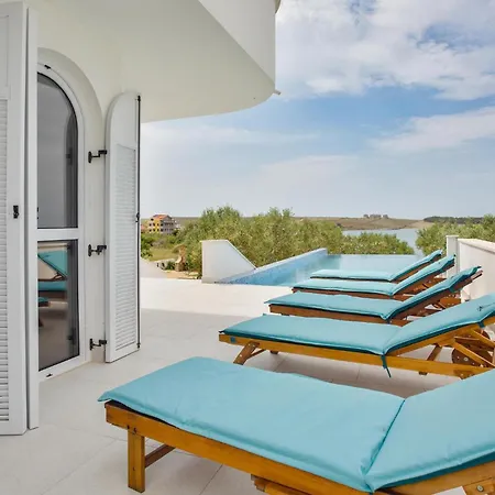 Lovely In With House Sea View *