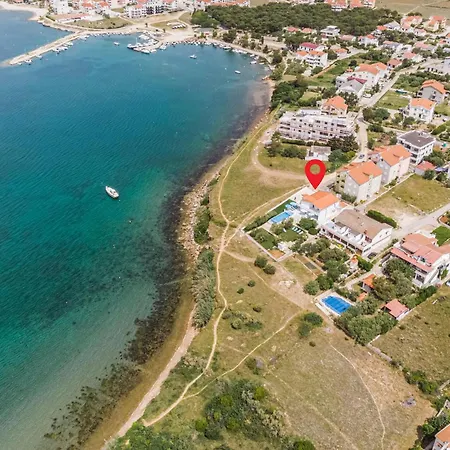 Gorgeous In Prázdninový dům *