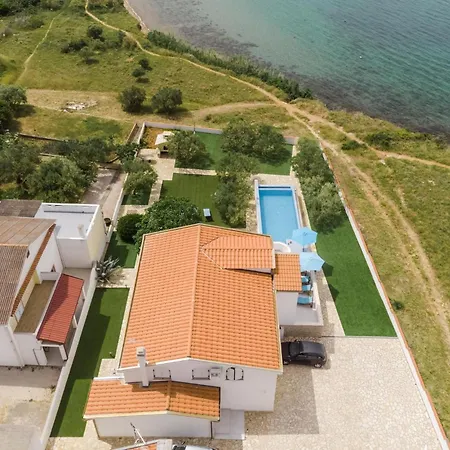펜션 Lovely In With House Sea View *