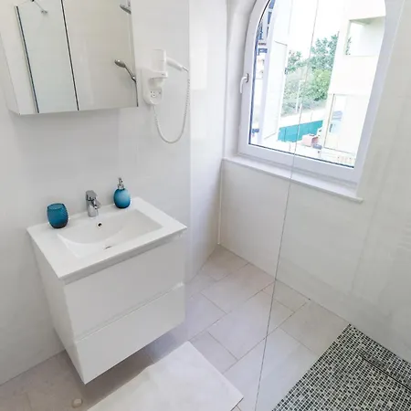 Gorgeous In Povljana